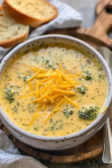 Copycat Panera Broccoli Cheddar Soup And Video taken with iphone 15 pro max --iw 2 --ar 4:5 --v 6.0 --raw